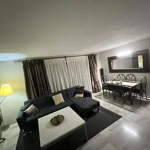 https://puerto-banus-marbella-29660-2.1costadelsol.com